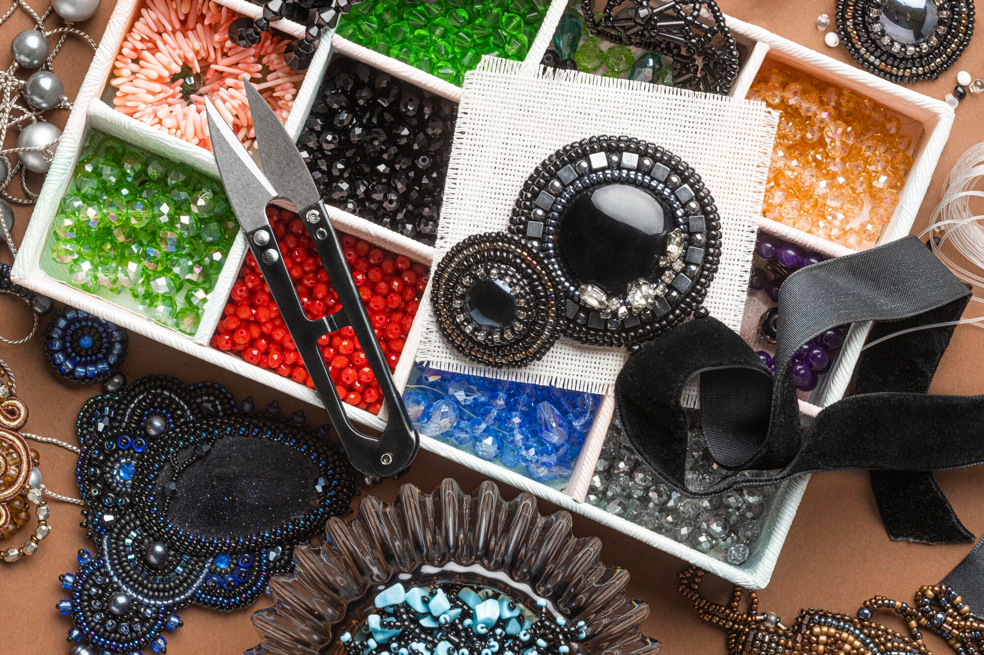 Ceylon Jewels Heritage - Traditional Sri Lankan jewelry craftsmanship